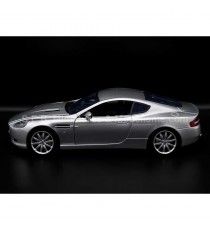 ASTON MARTIN DB9 COUPE SILVER 1:18 MOTORMAX LEFT SIDE